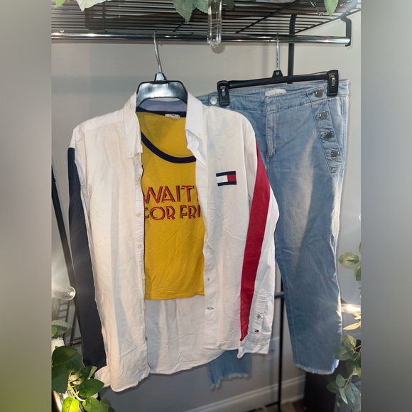 Crop, loft jeans, Tommy button up - Picture 2 of 5